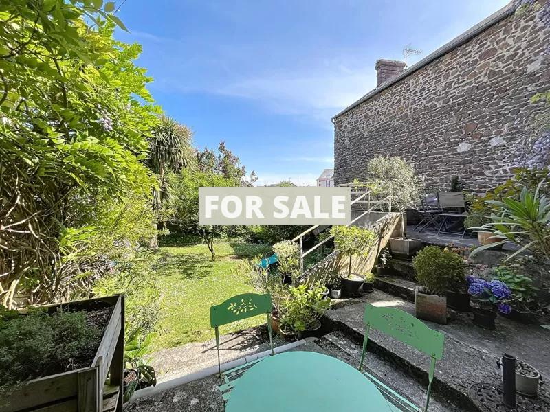 Town House with Neat Garden