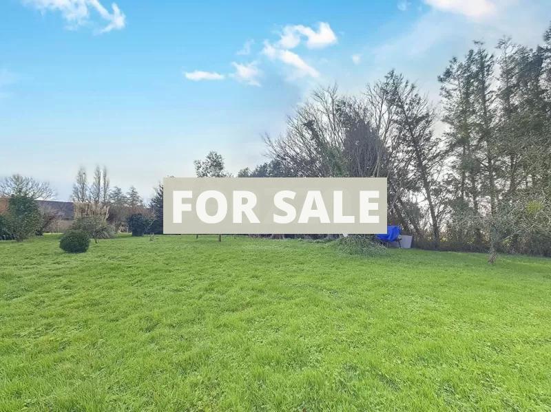 Detached Country House with Garden