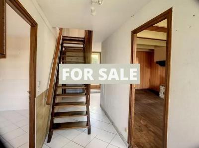 Detached House with Garden