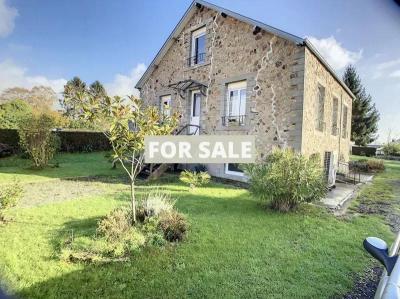 Detached House with Garden