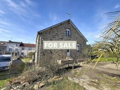 Detached House with Garden