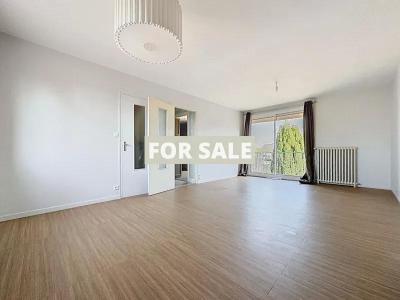 Detached House in Good Order by the Coast