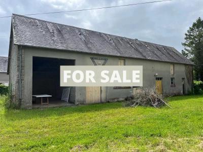 Detached Country House with Outbuilding