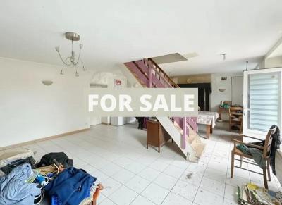 Detached Country House with Outbuilding
