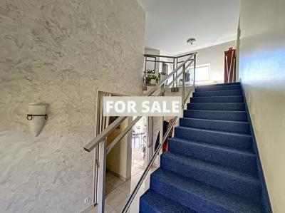 Detached House with Garden