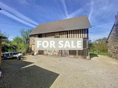 Immaculate Detached Country House with Outbuildings