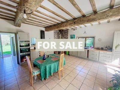 Immaculate Detached Country House with Outbuildings