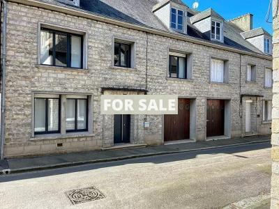 Town House in Excellent Condition with Garden