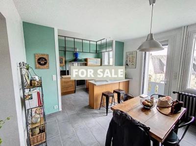 Town House in Excellent Condition with Garden