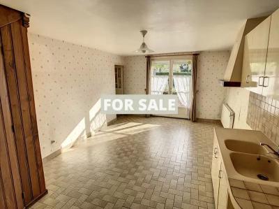 Traditional House with Garden