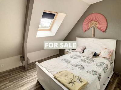 Detached Country House With Open Views and Outbuilding