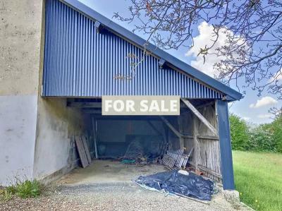 Detached Country House with Outbuilding