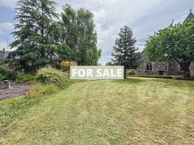 Detached House with Lovely Large Garden