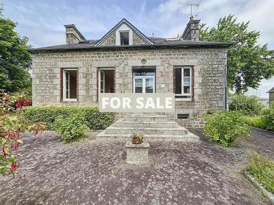 Detached House with Lovely Large Garden