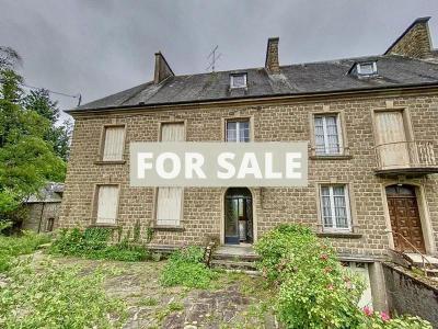 Huge Property with Outbuilding, Lot of Options