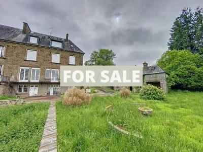Huge Property with Outbuilding, Lot of Options