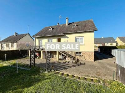 Detached House with Garden