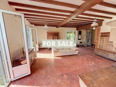 Detached Coastal House with Landscaped Garden