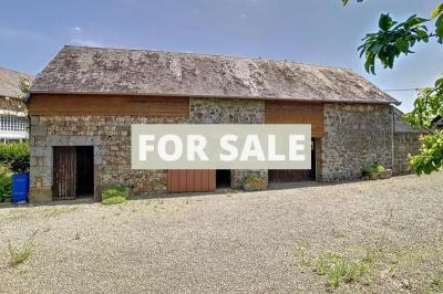 Superb Country House with Outbuilding