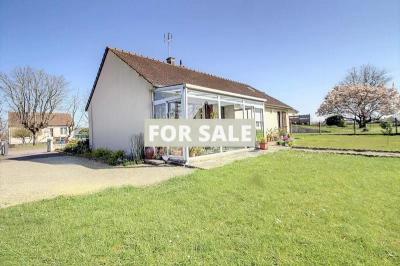 Detached House with Landscaped Garden