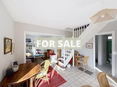 Detached House in Coastal Resort Town