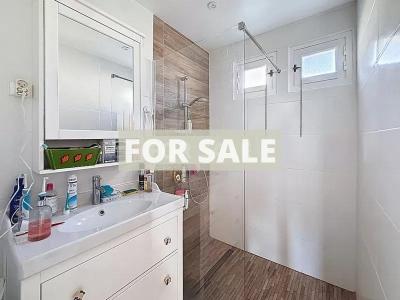 Detached House in Coastal Resort Town