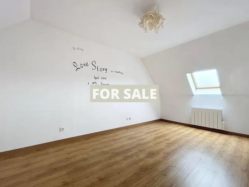 Detached Country House with Outbuilding