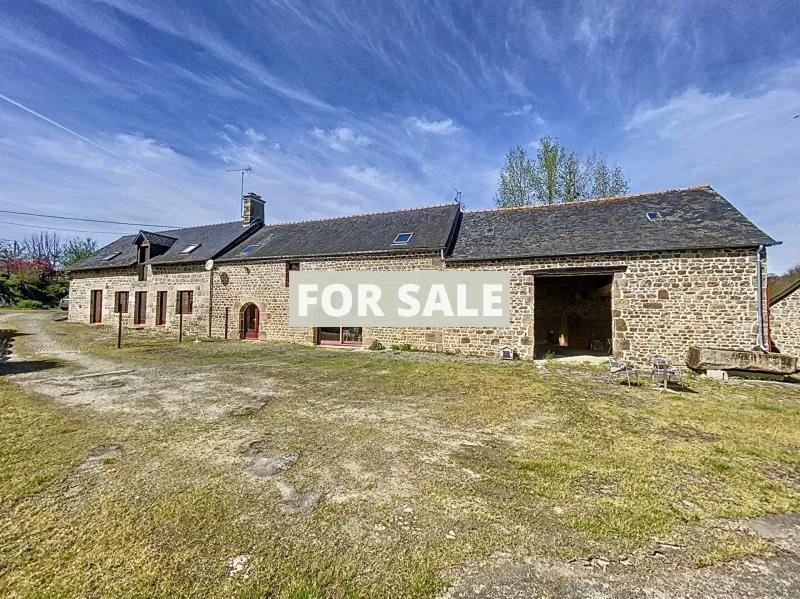 Two Country House with Outbuildings and Land