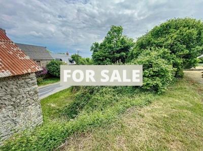 Detached House with Garden by the Coast