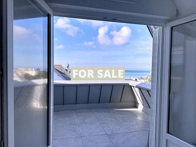 Contemporary House in Coastal Location with Sea View