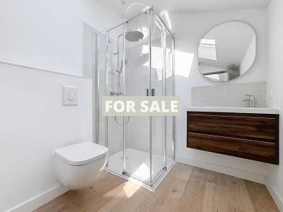 Contemporary House in Coastal Location with Sea View