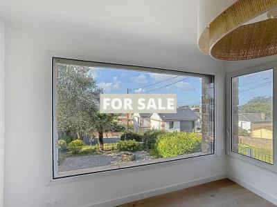 Contemporary House in Coastal Location with Sea View