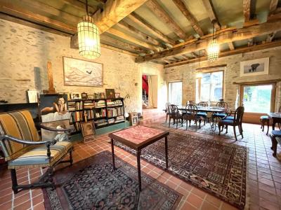 Character Property In Historic Setting