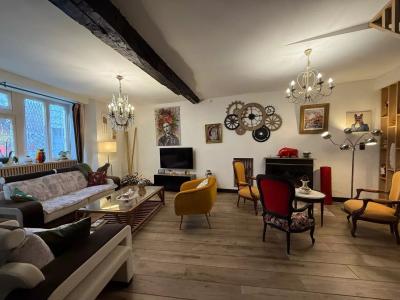 Beautifully Renovated Charming Town House