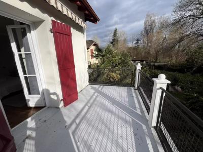 Beautiful House With Lovely Garden