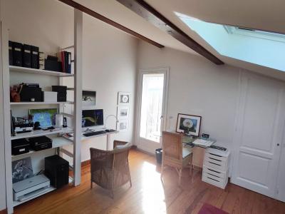 Architect Designed House With Pool And Breathtaking Views