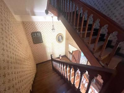 Charming Property In Lovely Location