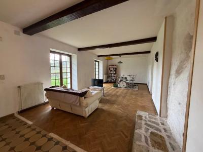 Beautiful Detached House with Lovely Garden