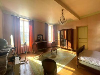 Charming Property In Lovely Location