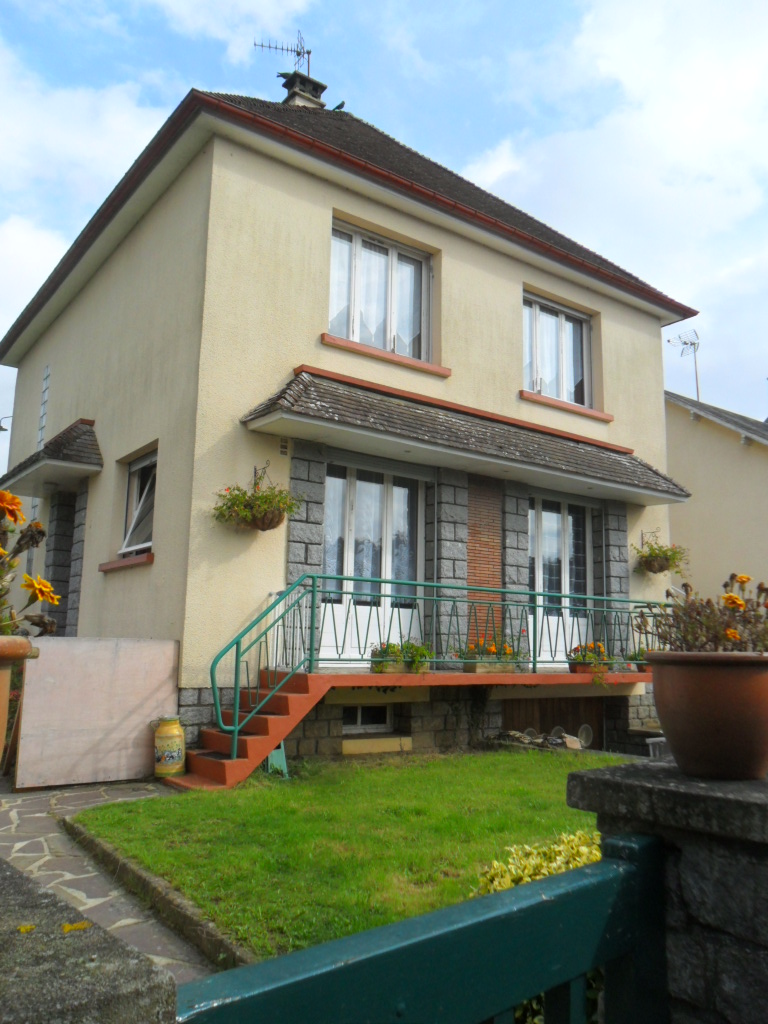 SLD02465 Sold By Cle France