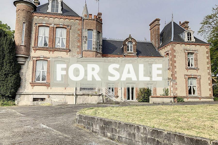 Main Photo of a 8 bedroom  House for sale