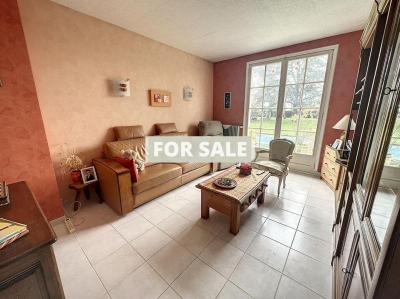 Detached House 2 km from the Beach