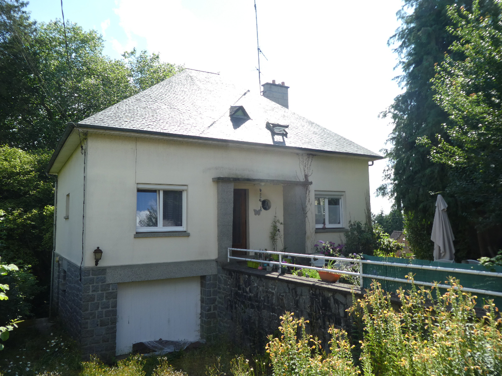 SLD02492 Sold By Cle France