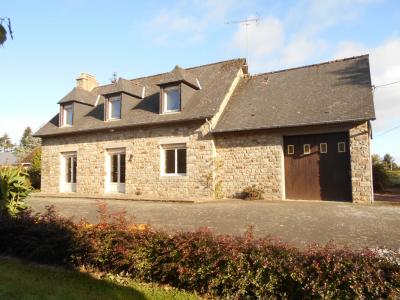 Detached Country House with Outbuilding