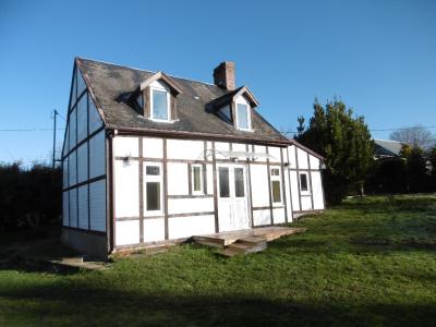 Detached Country House with Garden