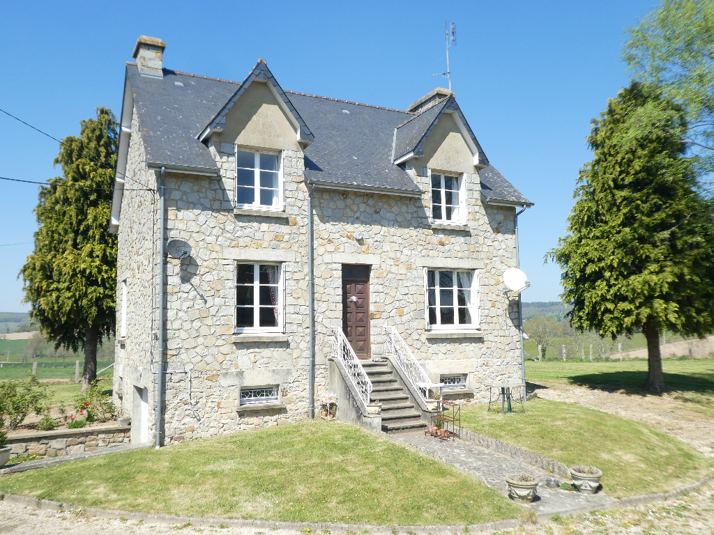 Detached Country House with Outbuildings