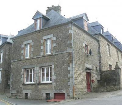 SLD02554 - Under Offer with Cle France