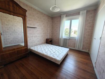 Traditional House in Sought After Sector