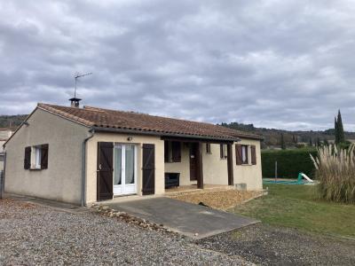 Detached House with Pool and Open Views