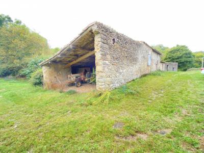 Vast Farmhouse To Renovate